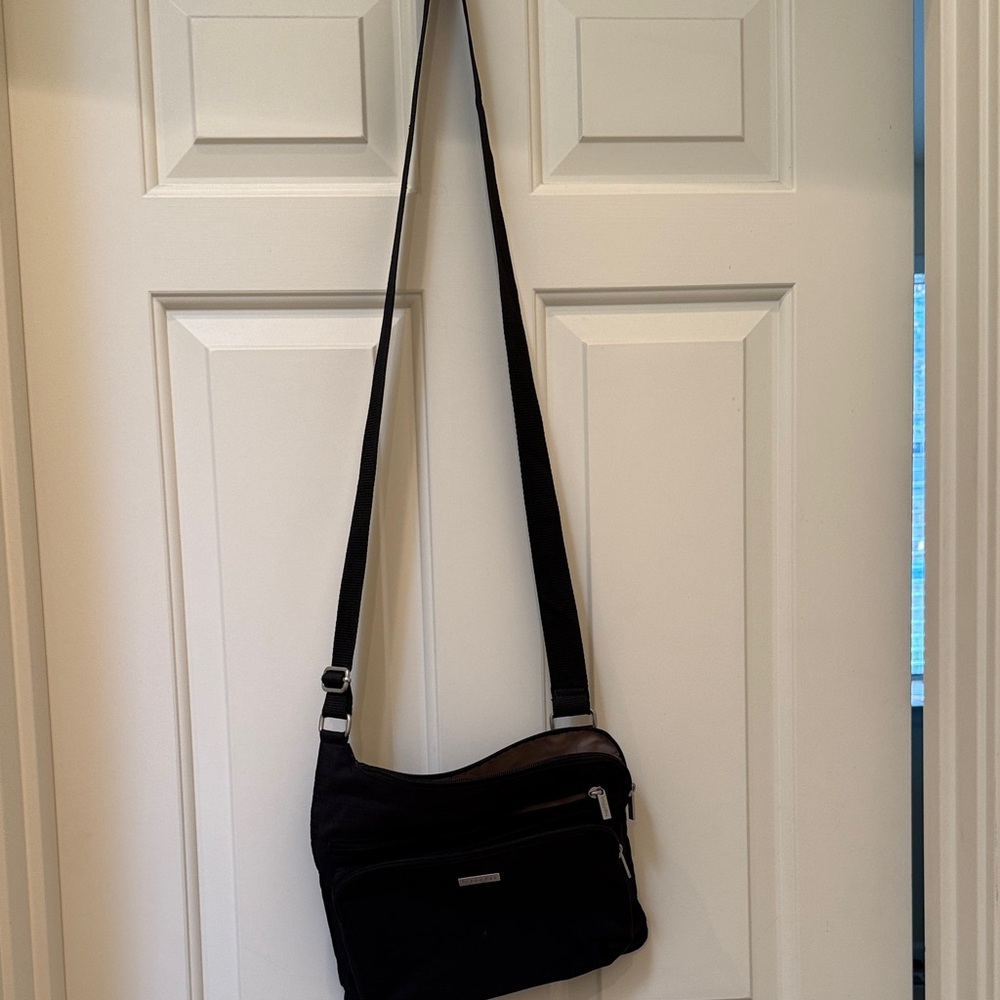 Baggallini Black Nylon Crossbody Bag